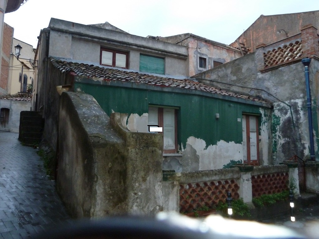 Casa indipendente di 650 mq. a Calatabiano